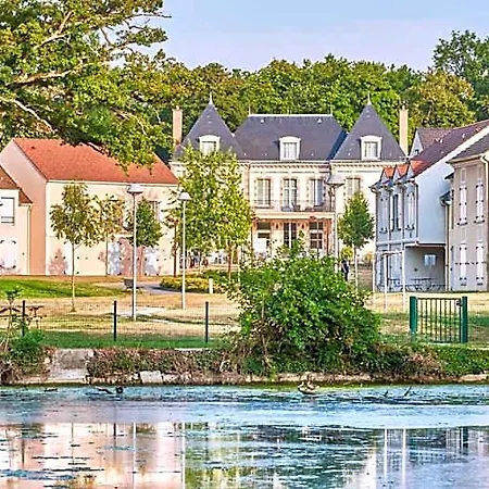 Chateau Du Mee Le Mée-sur-Seine