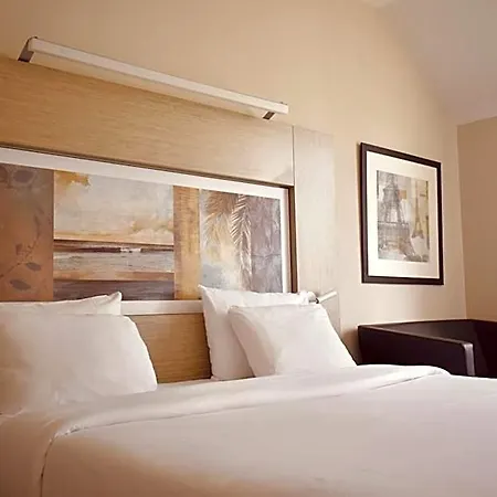 Chateau Du Mee Hotel 3*